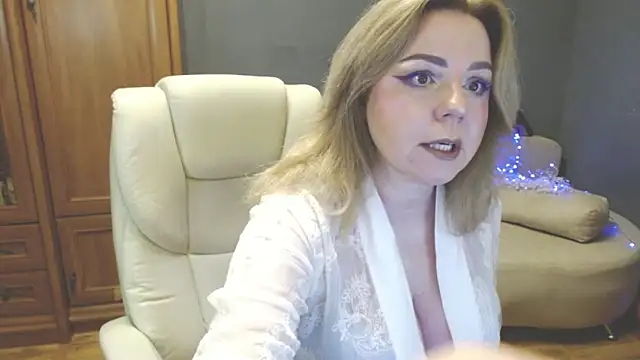 Snapshot of Cute_sun chatting on 06/14/26, 02:30 Cute sun online show from 06/14/26, 02:30
