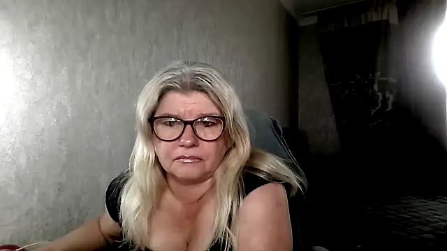 Diana 49 online show from 04/22/26, 07:33