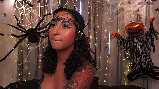 agatha collins  online show from 10/10/25, 06:18