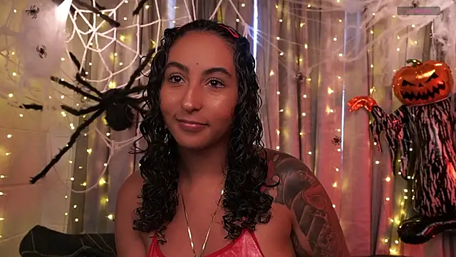 agatha collins  online show from 10/16/25, 07:04