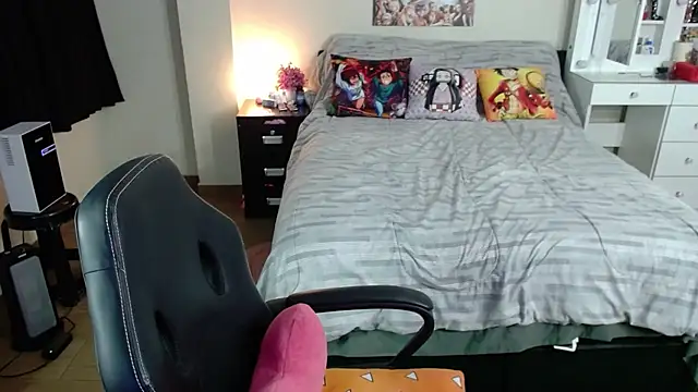 kittykat18x online show from 06/24/26, 01:26