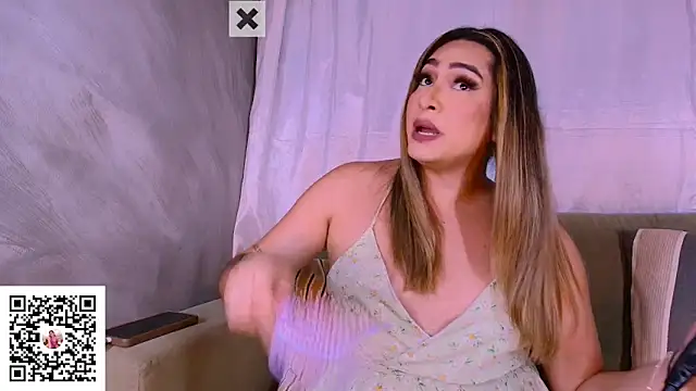 Snapshot of ISABELLASSMITH chatting on 11/19/25, 08:36 ISABELLASSMITH online show from 11/19/25, 08:36