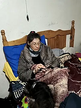 LaInsaciableIntensa online show from 11/26/25, 12:11