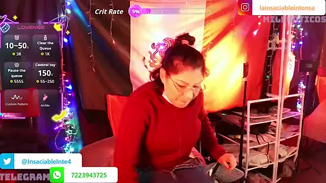 LaInsaciableIntensa online show from 11/30/25, 11:09