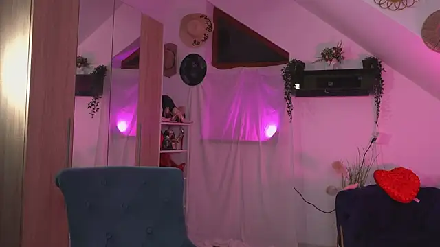 Amaliamour online show from 10/04/25, 01:25