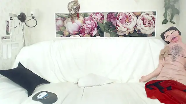 FlaviaSquirts online show from 12/25/24, 12:26