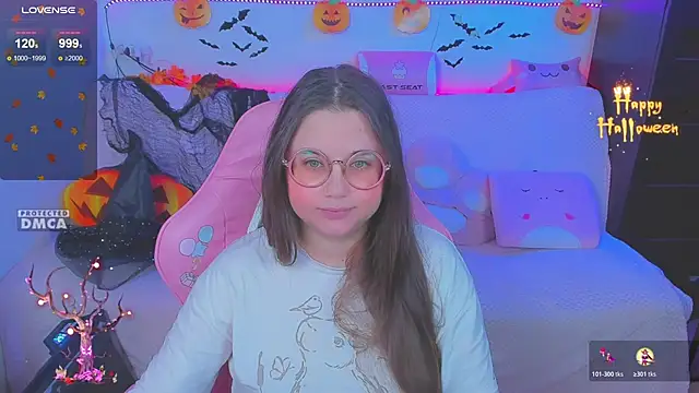 Lolisuccub online show from 11/17/25, 04:35