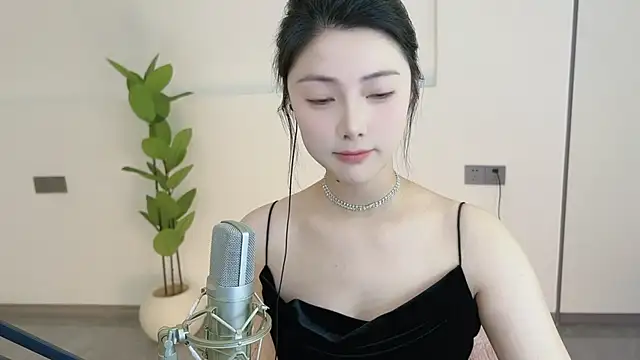 HaagenDazs  online show from 02/27/25, 12:10