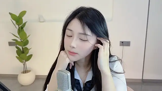 HaagenDazs  online show from 03/17/25, 04:08