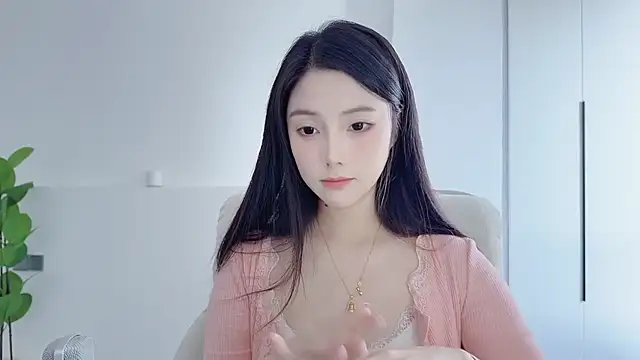 HaagenDazs  online show from 11/28/25, 05:21