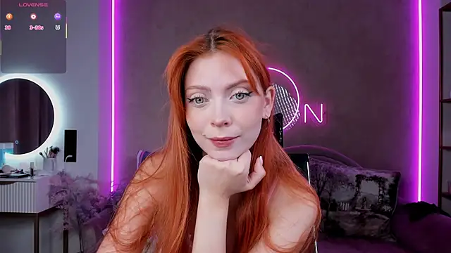 Snapshot of lika_lil chatting on 10/09/25, 02:53 lika lil online show from 10/09/25, 02:53