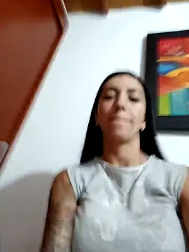 LunaZambrano online show from 03/05/25, 04:02