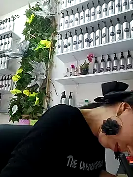 LunaZambrano online show from 03/06/25, 08:27