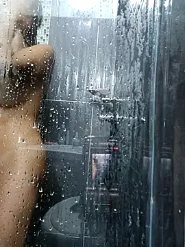 LunaZambrano online show from 10/25/25, 03:29