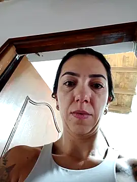 LunaZambrano online show from 11/30/25, 04:11