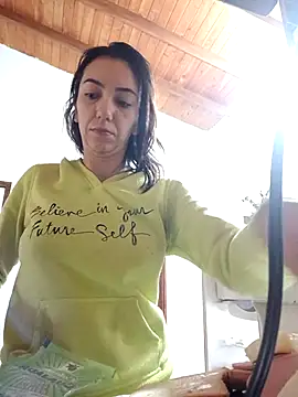 LunaZambrano online show from 12/03/25, 12:25