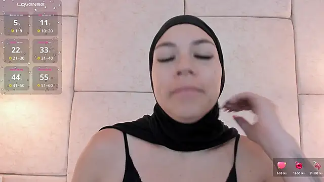 aisha vs online show from 12/31/24, 12:15