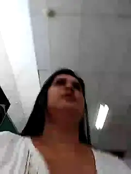 keilymadam online show from 12/18/24, 04:49