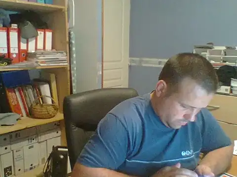 manubm03 online show from 06/29/26, 07:58
