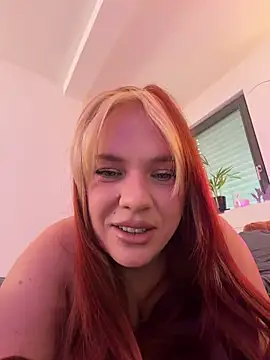 AnjaAmelia online show from 04/12/26, 09:36