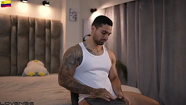 Snapshot of john_king29 chatting on 10/14/25, 11:44 john king29 online show from 10/14/25, 11:44