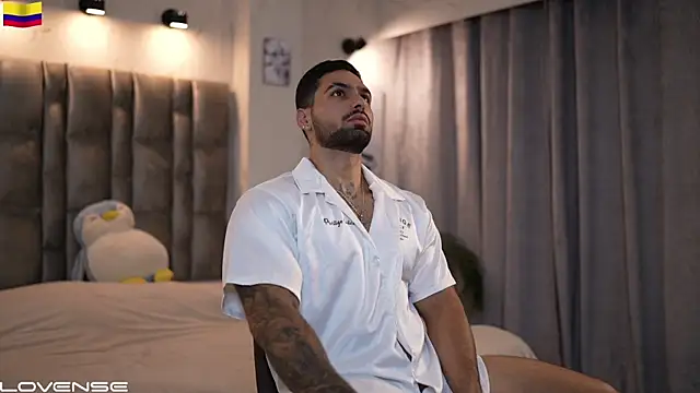 Snapshot of john_king29 chatting on 10/25/25, 12:45 john king29 online show from 10/25/25, 12:45