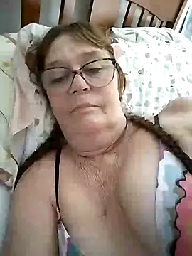 bellaau online show from 01/15/25, 06:33