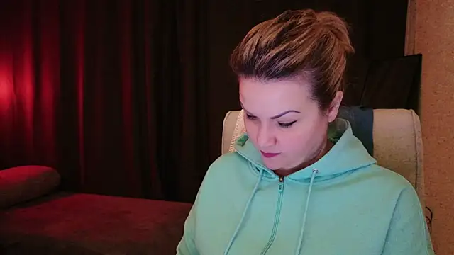 MishaMILF online show from 03/13/25, 07:39