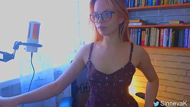 sinteas online show from 02/18/25, 09:32