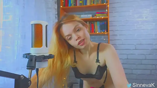 sinteas online show from 03/13/25, 08:26