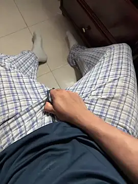 alex-18hot online show from 04/01/26, 04:46