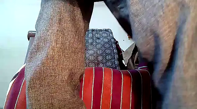 Snapshot of manan28 chatting on 12/30/24, 03:47 manan28 online show from 12/30/24, 03:47