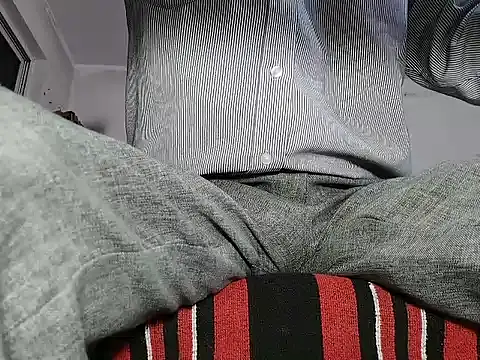 Snapshot of manan28 chatting on 09/26/25, 12:20 manan28 online show from 09/26/25, 12:20