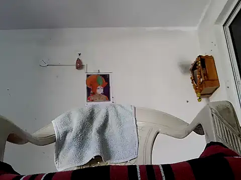 Snapshot of manan28 chatting on 11/14/25, 05:50 manan28 online show from 11/14/25, 05:50