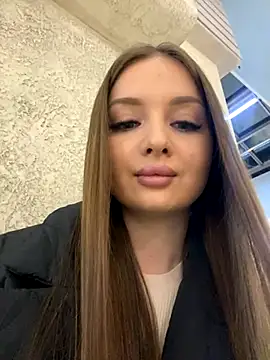 Snapshot of KrisMagnoly chatting on 12/04/24, 04:38 KrisMagnoly online show from 12/04/24, 04:38