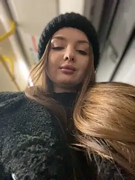 Snapshot of KrisMagnoly chatting on 01/12/25, 03:46 KrisMagnoly online show from 01/12/25, 03:46