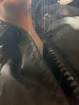 Snapshot of KrisMagnoly chatting on 02/09/25, 06:05 KrisMagnoly online show from 02/09/25, 06:05