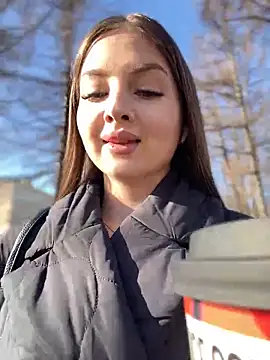 Snapshot of KrisMagnoly chatting on 03/09/25, 09:02 KrisMagnoly online show from 03/09/25, 09:02