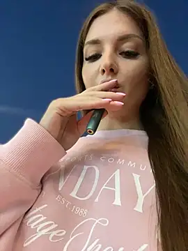 Snapshot of KrisMagnoly chatting on 09/08/25, 05:23 KrisMagnoly online show from 09/08/25, 05:23