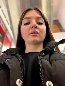 Snapshot of KrisMagnoly chatting on 10/29/25, 02:30 KrisMagnoly online show from 10/29/25, 02:30