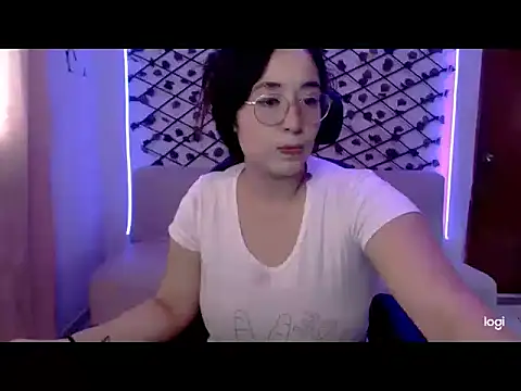 YummymeowW online show from 07/25/26, 09:12