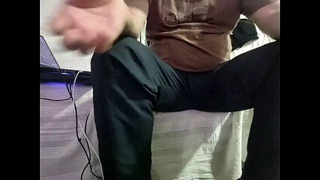 greatgonzo2 online show from 10/04/25, 10:41