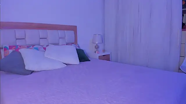 mia hank online show from 01/20/25, 11:35