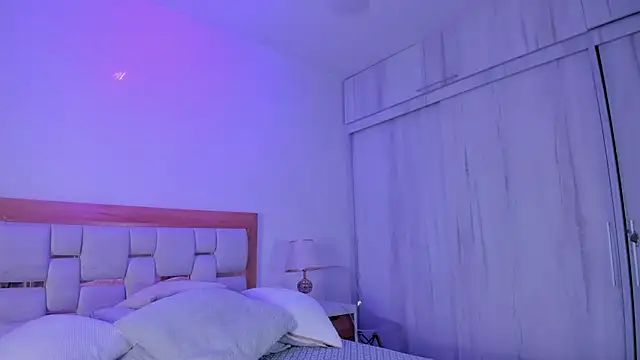 mia hank online show from 02/13/26, 11:39