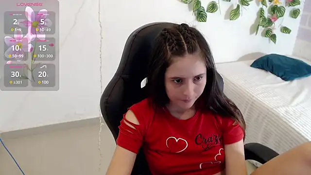 Snapshot of tania_sweet__ chatting on 12/14/24, 07:46 tania sweet online show from 12/14/24, 07:46