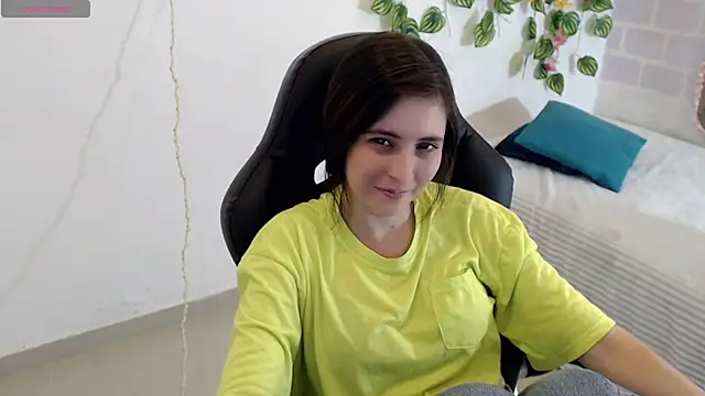 Snapshot of tania_sweet__ chatting on 01/21/25, 05:20 tania sweet online show from 01/21/25, 05:20