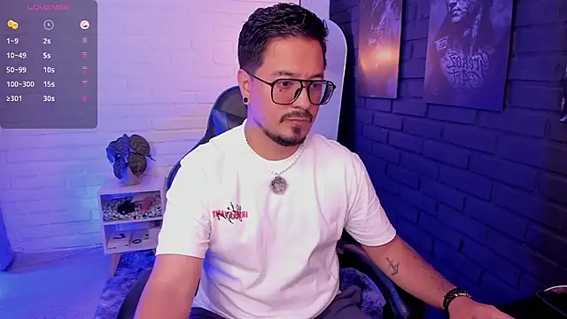 DaviidEvans  online show from 05/24/26, 01:16
