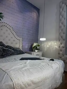 Snapshot of Tayra_Siny chatting on 03/15/25, 06:32 Tayra Siny online show from 03/15/25, 06:32