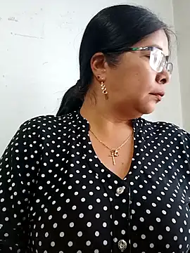   valentina18 online show from 01/23/25, 01:13