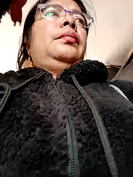   valentina18 online show from 02/20/25, 04:14